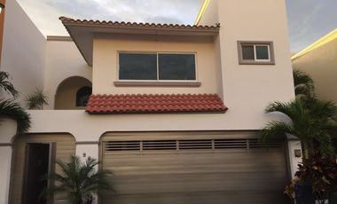 CASA EN VENTA FRACC. LOMAS RESIDENCIAL EN LA RIVIERA VERACRUZANA