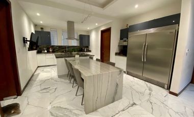 Moderna casa en exclusivo fraccionamiento