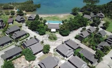 Aduna Beach Villas