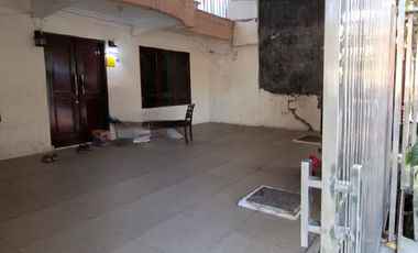 Dijual Rumah Green Garden 21/2 Lantai Harga Nego Jalan Tinggi