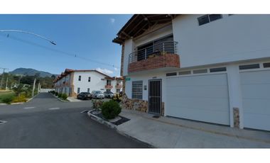 VENTA CASA 127 mts2 LA CEJA SECTOR LA ALDEA - D