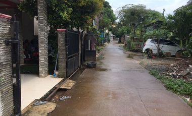rumah terawat dijual cepat dapat kontrakan 1 pintu (shm)