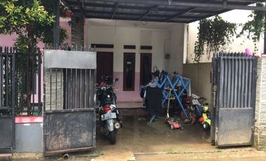 rumah terawat dijual cepat dapat kontrakan 1 pintu (shm)