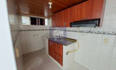 COD. 2742 - SE ARRIENDA APARTAMENTO - BARRIO:  ALTOS DE BELLAVISTA
