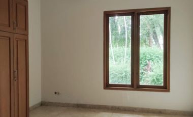 DIJUAL RUMAH LUAS, MEGAH di Jl KEMANG DALAM, JAKSEL