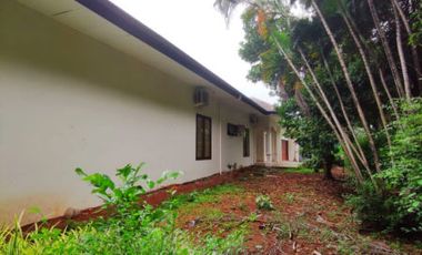DIJUAL RUMAH LUAS, MEGAH di Jl KEMANG DALAM, JAKSEL