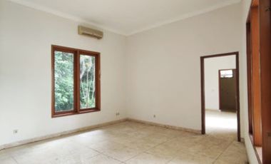 DIJUAL RUMAH LUAS, MEGAH di Jl KEMANG DALAM, JAKSEL