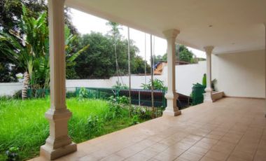 DIJUAL RUMAH LUAS, MEGAH di Jl KEMANG DALAM, JAKSEL