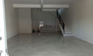 Ruko Disewakan Area Perumahan Full Penghuni Jl Manisrenggo