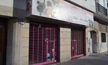Riobamba 100. Local comercial y PH en venta. Lanús Oeste
