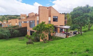 casa en arriendo en encenillos de sindamanoy. Cod A4782