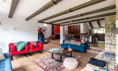 casa en venta en frailejonal. Cod V7961