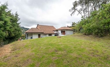 casa en venta en frailejonal. Cod V7961