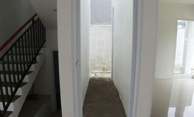 Dijual rumah minimalis mewah cantik ala villa sejuk asri di Tanjungsari sumedang