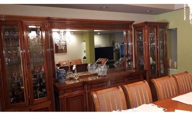 VENDO IMPONENTE CASA CÉNTRICA, POSADAS.