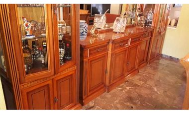 VENDO IMPONENTE CASA CÉNTRICA, POSADAS.