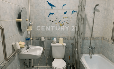 Vila Luas  Dan Bersih  Serta  Nyaman  Bersama Keluarga Carita