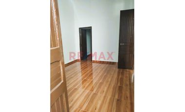 Barrios Altos, Venta De Casa Primer Piso