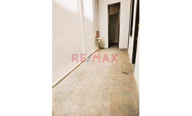 Barrios Altos, Venta De Casa Primer Piso