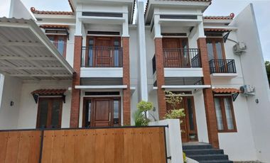 JARANG ADA! RUMAH ETNIK 2 LANTAI DI TENGAH KOTA JOGJA