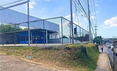 !!!Se Alquila Local en Avenida Principal¡¡¡