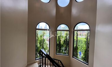 VENTA O ALQUILER CASA COSTA DEL ESTE 4 REC AMPLIA E ILUMINADA MLD