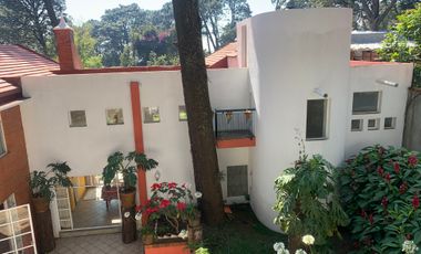 CASA EN UN AMBIENTE ARBOLADO A 15 MINUTOS DE CUERNAVACA