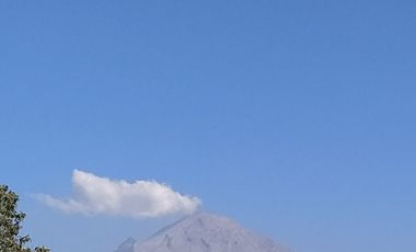 CASA EN EL CENTRO DE  POXTLA CON TERRENO