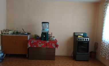 CASA EN EL CENTRO DE  POXTLA CON TERRENO