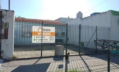 Casa para 2 Familias en venta en Banfield Oeste