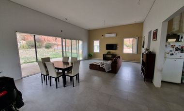 VENTA DE CASA EN Juana Koslay