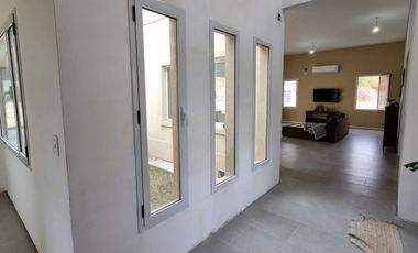 VENTA DE CASA EN Juana Koslay