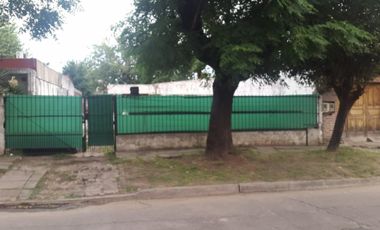 CASA IDEAL PARA RECICLAR EN TERRENO DE 300 m²