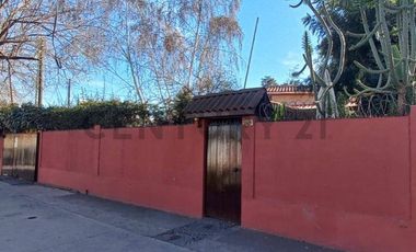 Se vende casa en centro de Buin para uso habitacional o comercial