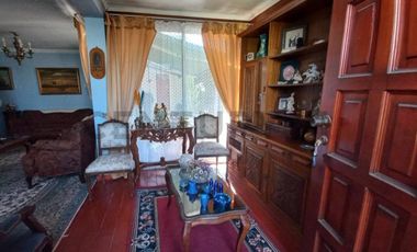 Se vende casa en centro de Buin para uso habitacional o comercial