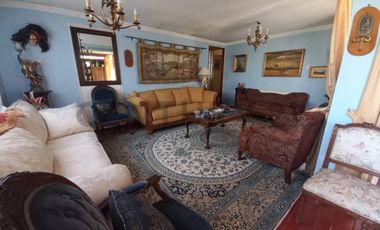 Se vende casa en centro de Buin para uso habitacional o comercial