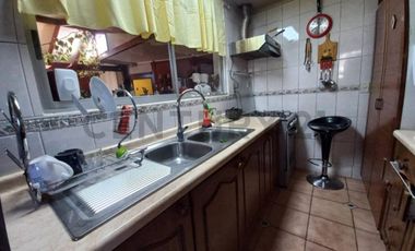 Se vende casa en centro de Buin para uso habitacional o comercial