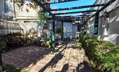 Se vende casa en centro de Buin para uso habitacional o comercial