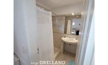 CASA CON PISCINA A METROS DEL MAR EN CARILO SOBRE LOTE DE 1180 m2