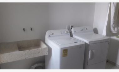 Departamento amueblado en el piso 10 de torre San Sebastián con vista al mar