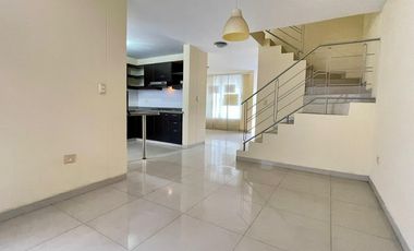 casa en venta en los patios. Cod V5040