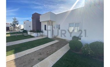 Casas estilo Mediterráneo en Condominio privado