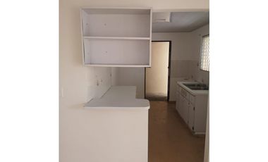 SE ALQUILA CASA EN COLINAS DEL GOLF