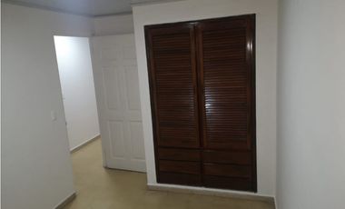 SE ALQUILA CASA EN COLINAS DEL GOLF