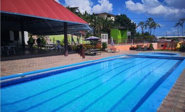 SE ALQUILA CASA EN COLINAS DEL GOLF