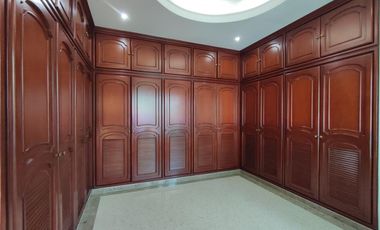 casa en venta en la floresta. Cod V28974