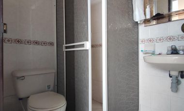 casa en venta en la floresta. Cod V28974