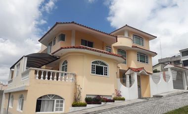 Venta de Casa Sector Mena del Hierro