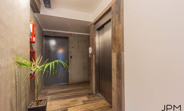 departamento De Categoria En Belgrano R  2 ambientes con balcon terraza