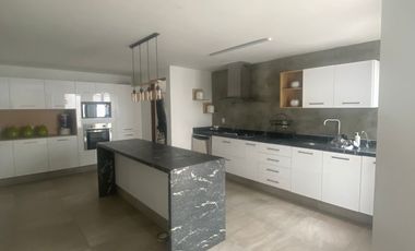 CASA EN LOMAS 4TA ATRAS DEL REAL